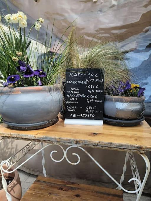 Ferienwohnung Nena In Crikvenica Kültér fotó